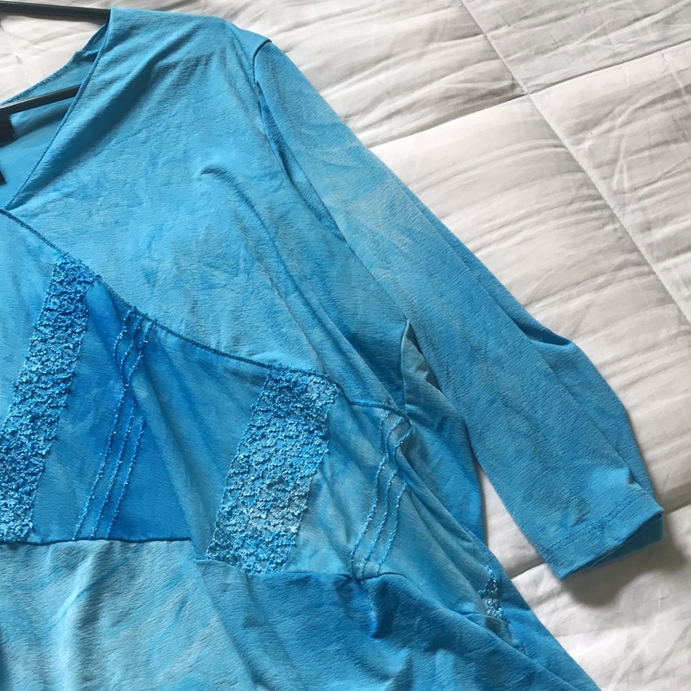 Embroidered top - Picture 5 of 6
